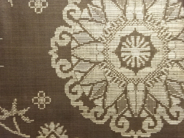 JAPANESE ANTIQUE KIMONO / SILK / DORO OSHIMA TSUMUGI / WOVEN PINE & FLORAL CREST